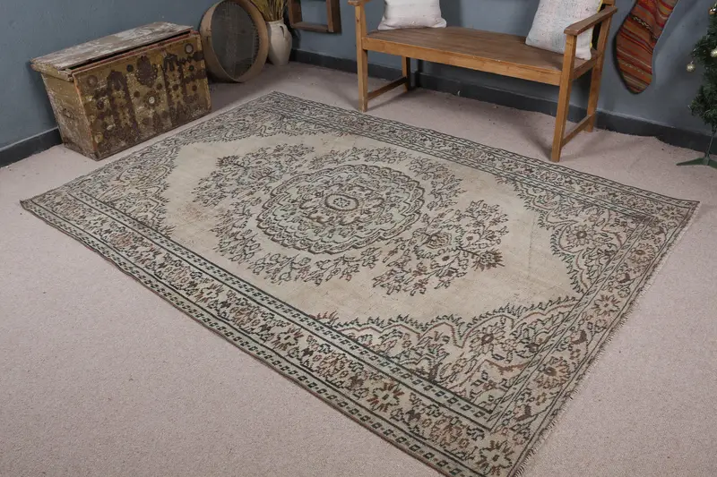 Eleganter grüner Orientteppich, 5,6 x 8,5 Fuß, schickes Dekor