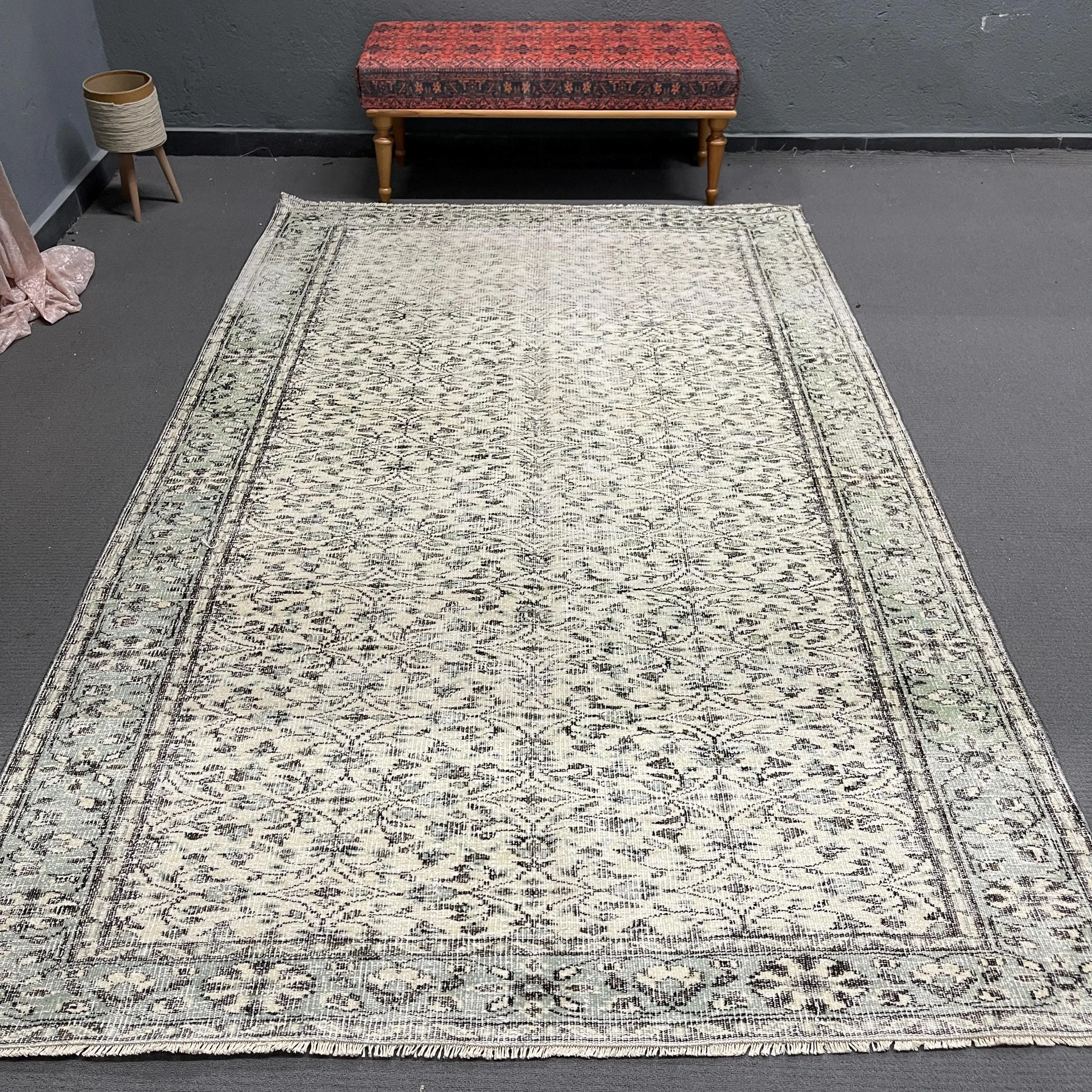 6x9.5 ft Halı, Vintage Türk Halısı, Gri Siyah Hayvan Baskı Halı - 1