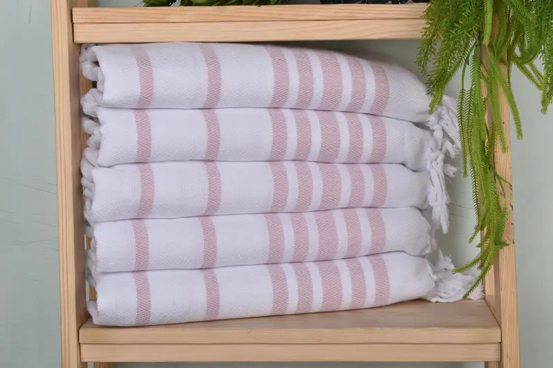 Custom Hochzeitsgeschenke, 36x24 Baumwoll -Fischgrätenhandtuch, monogrammiertes Handtuch, Geschenke für ihn, Geschenktuch, personalisiertes Geschenk, personalisiertes Handtuch - 1