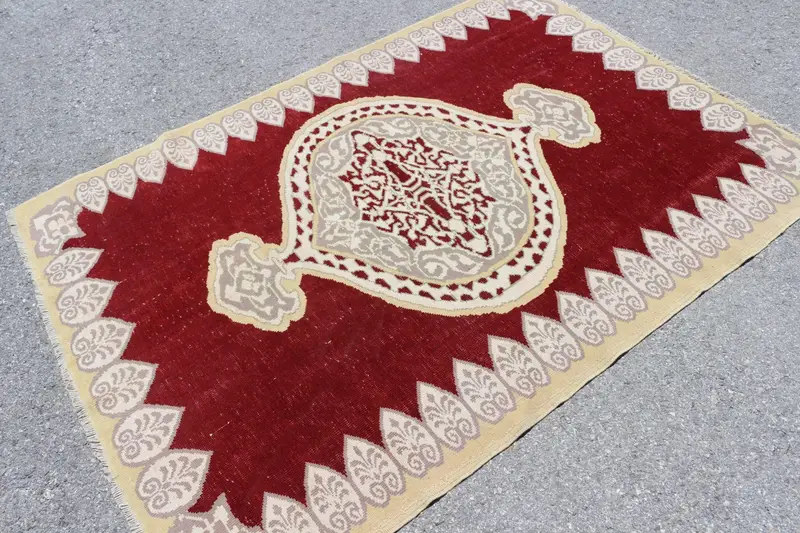 Türkischer Teppich, 4,6 x 6,4 Fuß Vintage-Teppich, roter Camouflage-Wollteppich - 1