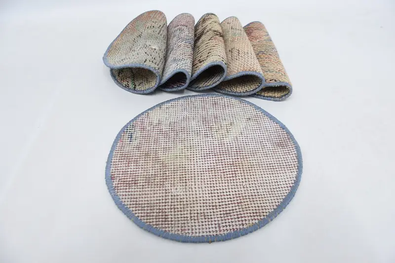 Böhmische runde Tischsets in Rot und Bronze, Tischdekoration im Boho- und Hippie-Stil