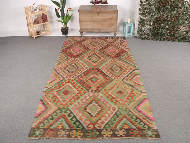 Green, Orange Animal Print Rug, 5,2x10,4 ft