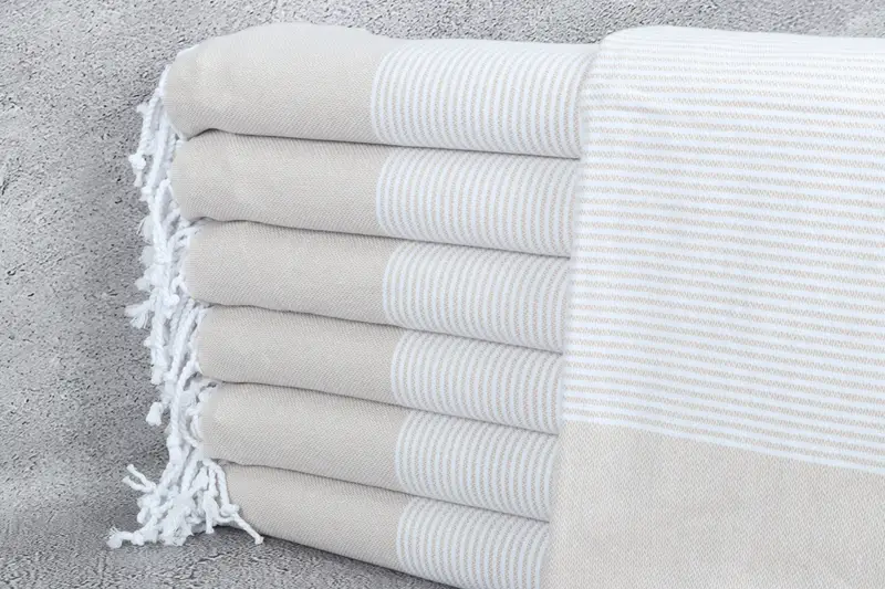 Gift Home Toalla de algodón personalizada, color beige, a rayas, 40 x 71 pulgadas