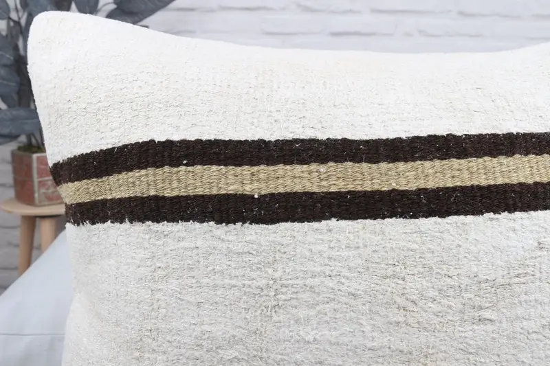 Aztec Pillow Sham, Throw Kilim Pillow, 24x24 White Pillow, Cushion Case, Vintage Pillow, Home Decor Pillow, Shabby Chic Pillow Sham - 5