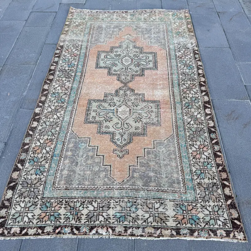 Green Southwestern Rug, 4,5x7,8 ft Elegant Decor