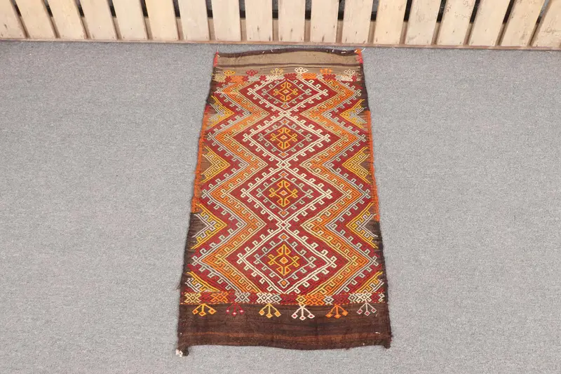 Alfombra oriental roja hecha a mano, decoración vibrante de 1,8x3,4 pies