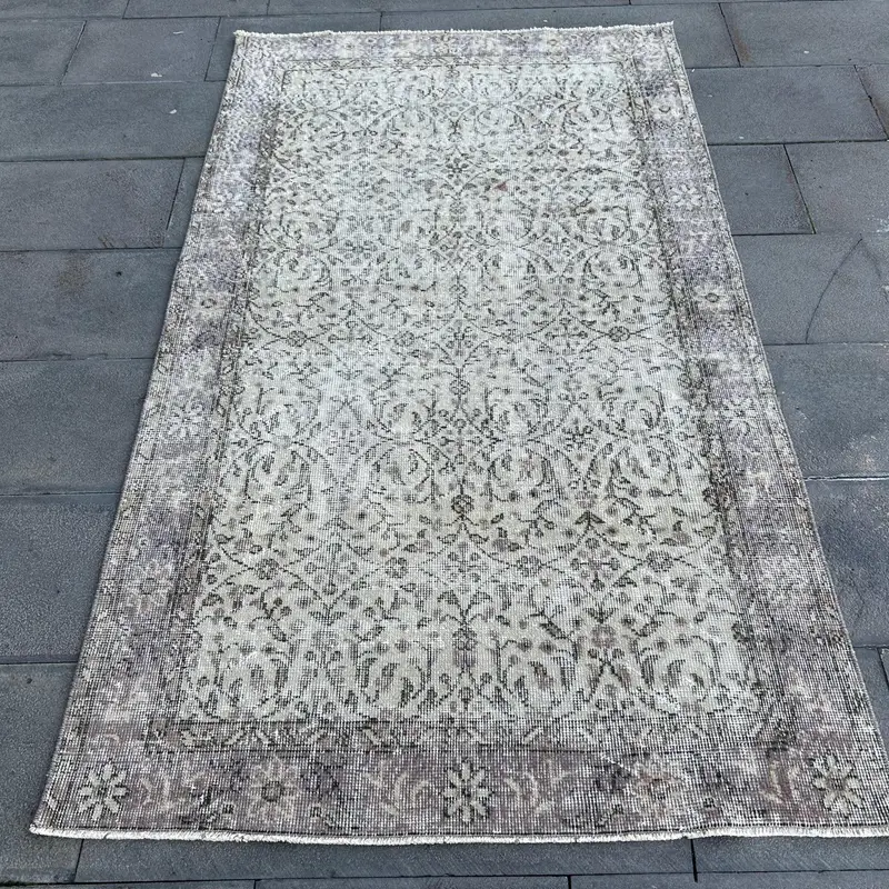 Elegante Alfombra Beige 1,1x1,8m con Motivos Florales Marrón