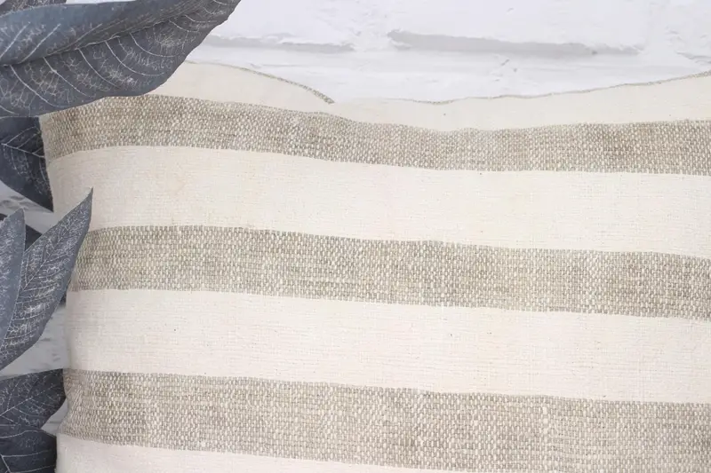 Kilim Pillow, Ethnical Kilim Rug Pillow, 18x18 White Pillow, Living Room Throw Pillow Sham, Pillow Case, Couch Pillow, Kilim Pillow Cover - 2