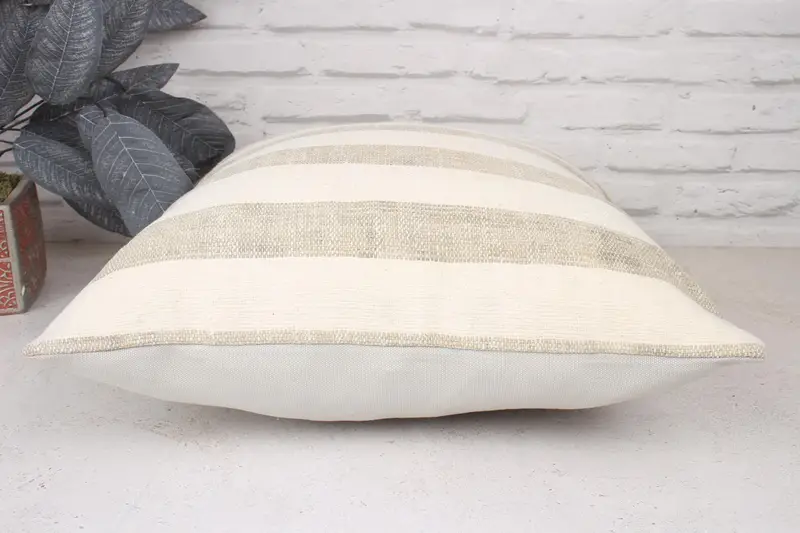 Kilim Pillow, Ethnical Kilim Rug Pillow, 18x18 White Pillow, Living Room Throw Pillow Sham, Pillow Case, Couch Pillow, Kilim Pillow Cover - 5