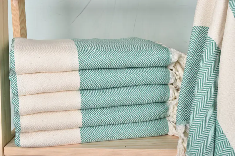 Bachelorette Party Gift Green Chevron Bath Towel Set, 40x71 Inches