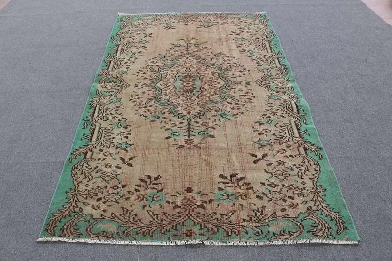 Alfombra del suroeste marrón y verde, decoración elegante de 4,9x7,9 pies