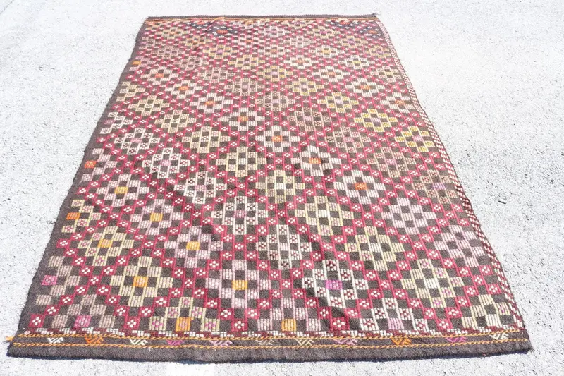 Vintage 5.5x9.4 ft Halı, Büyük Türk Halısı, Kırmızı Kahverengi Çiçekli Yün Halı - 1