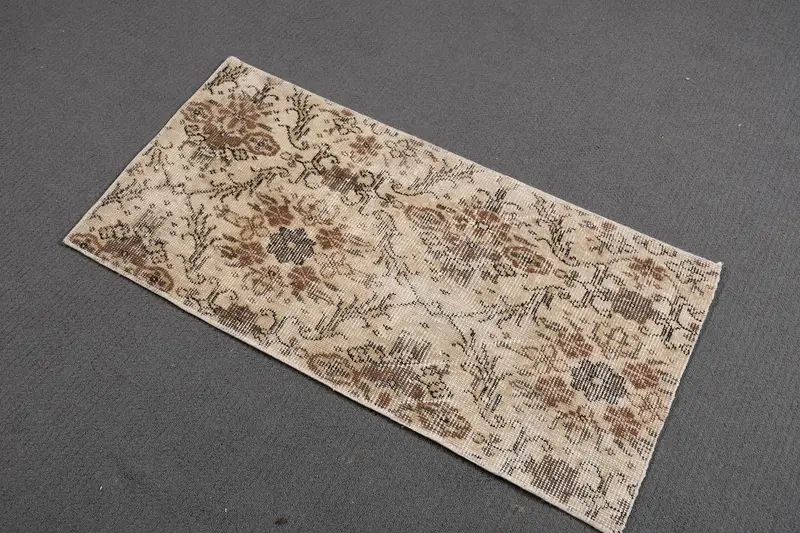 Vintage 1,7x3,4 ft Teppich, kleiner türkischer Teppich, braun beige Patchwork Teppich - 1