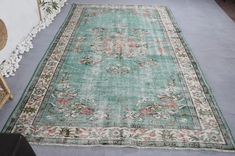 Elegant Green Moroccan Rug, 6.2x9.7 ft with Red Accents