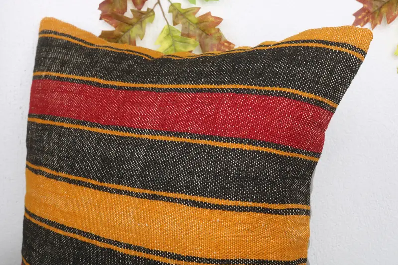 20x20 Red Cushion Cover, Vintage Kilim Throw Pillow, Ikat Cushion Cover, Turkish Kilim Pillow, Ethnical Kilim Rug Pillow, Garden Cushion, Pillow - 5