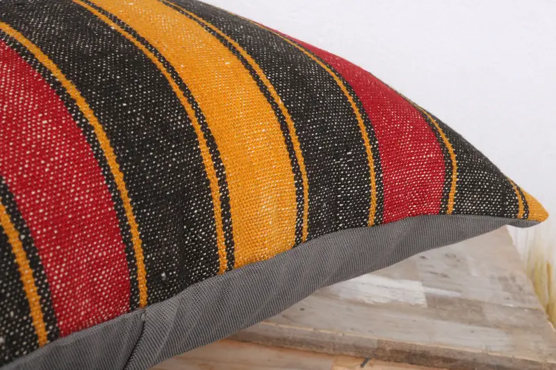 20x20 Red Cushion Cover, Vintage Kilim Throw Pillow, Ikat Cushion Cover, Turkish Kilim Pillow, Ethnical Kilim Rug Pillow, Garden Cushion, Pillow - 6