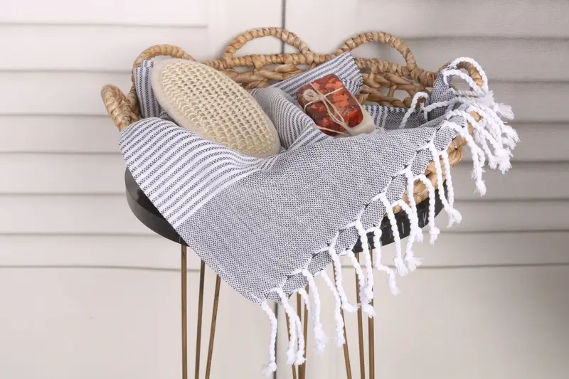 Düğün iyilikleri, ev dekor hediyeleri, en iyi arkadaş düğün hediyesi, monogram el havlu, 40x18 pamuklu çizgili havlu, büyükanne hediyesi, nedime hediyeleri - 2