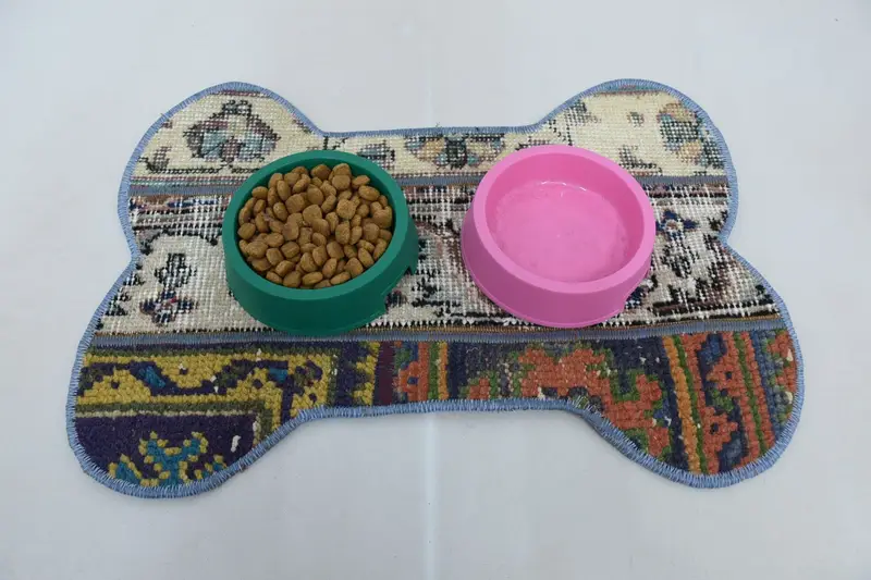 Placemat de lana redonda boho rojo y bronce, tapete tradicional