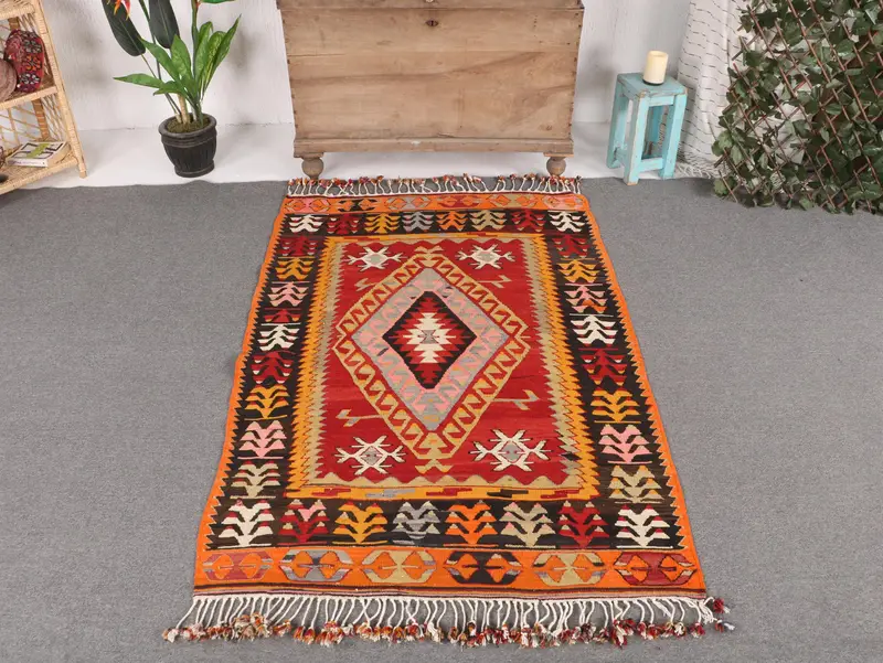 Red Animal Print Rug, 3.6x5.6 ft Elegant Decor