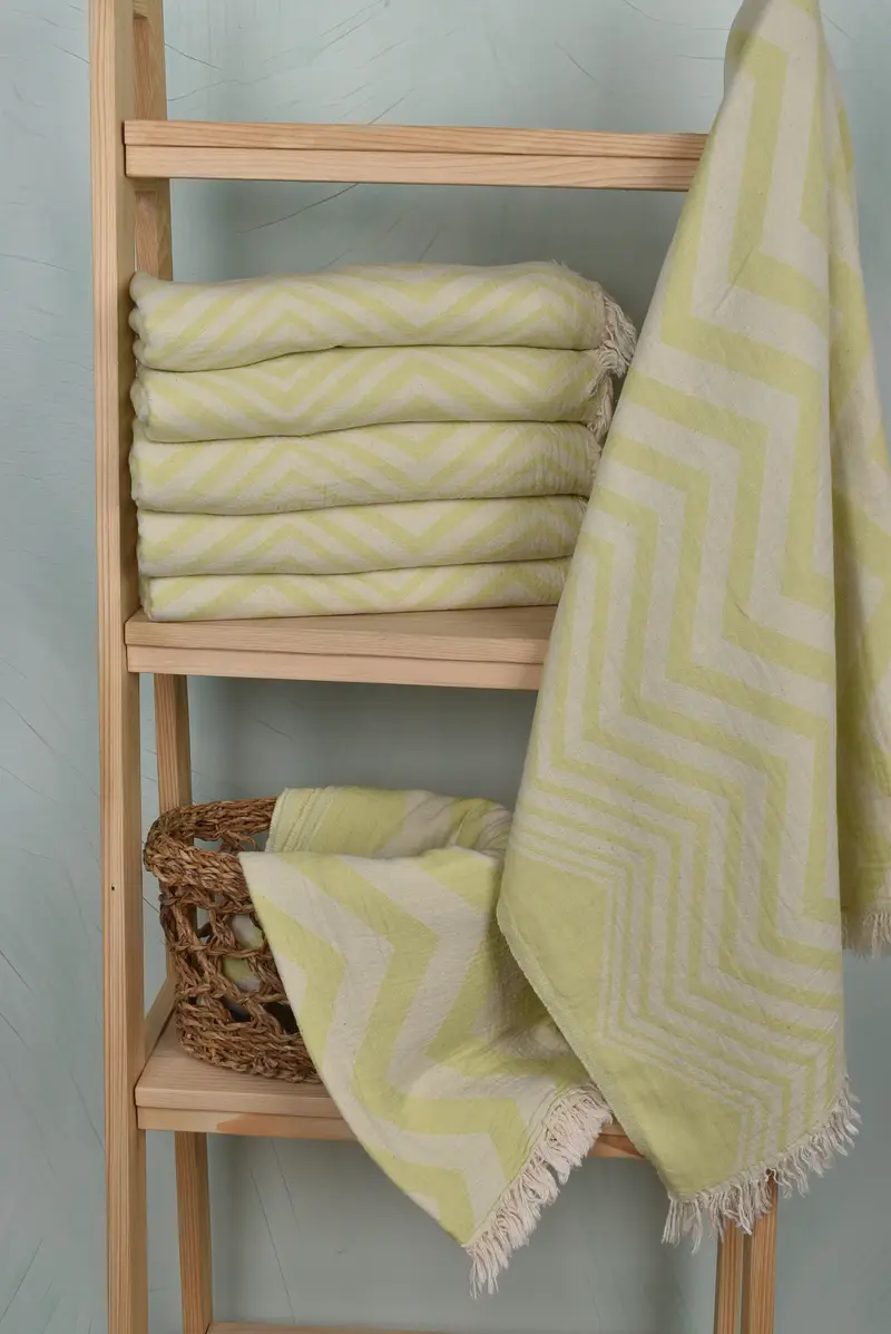 Personalized Wedding Gift, Unique Wedding Gift, Home Decor Gifts, Custom Wedding Gift, Guest Towel, 70x40 Cotton Zigzag Design Towel, Grandma Gift - 3