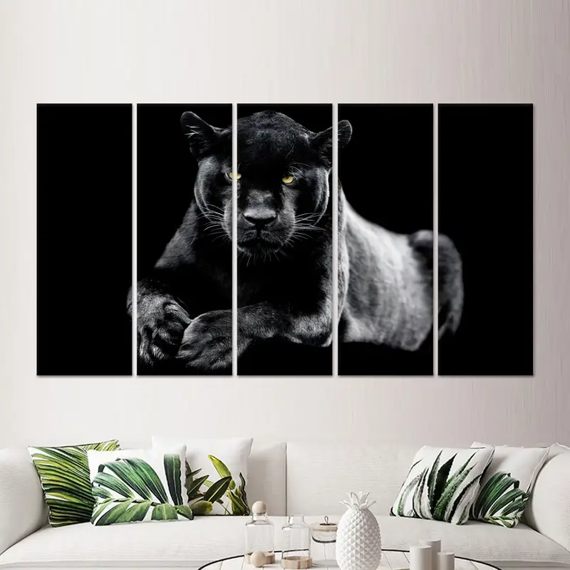 Zarif Kara Panter Kanvası: Modern, Trendy Büyük Kedi Sanatı