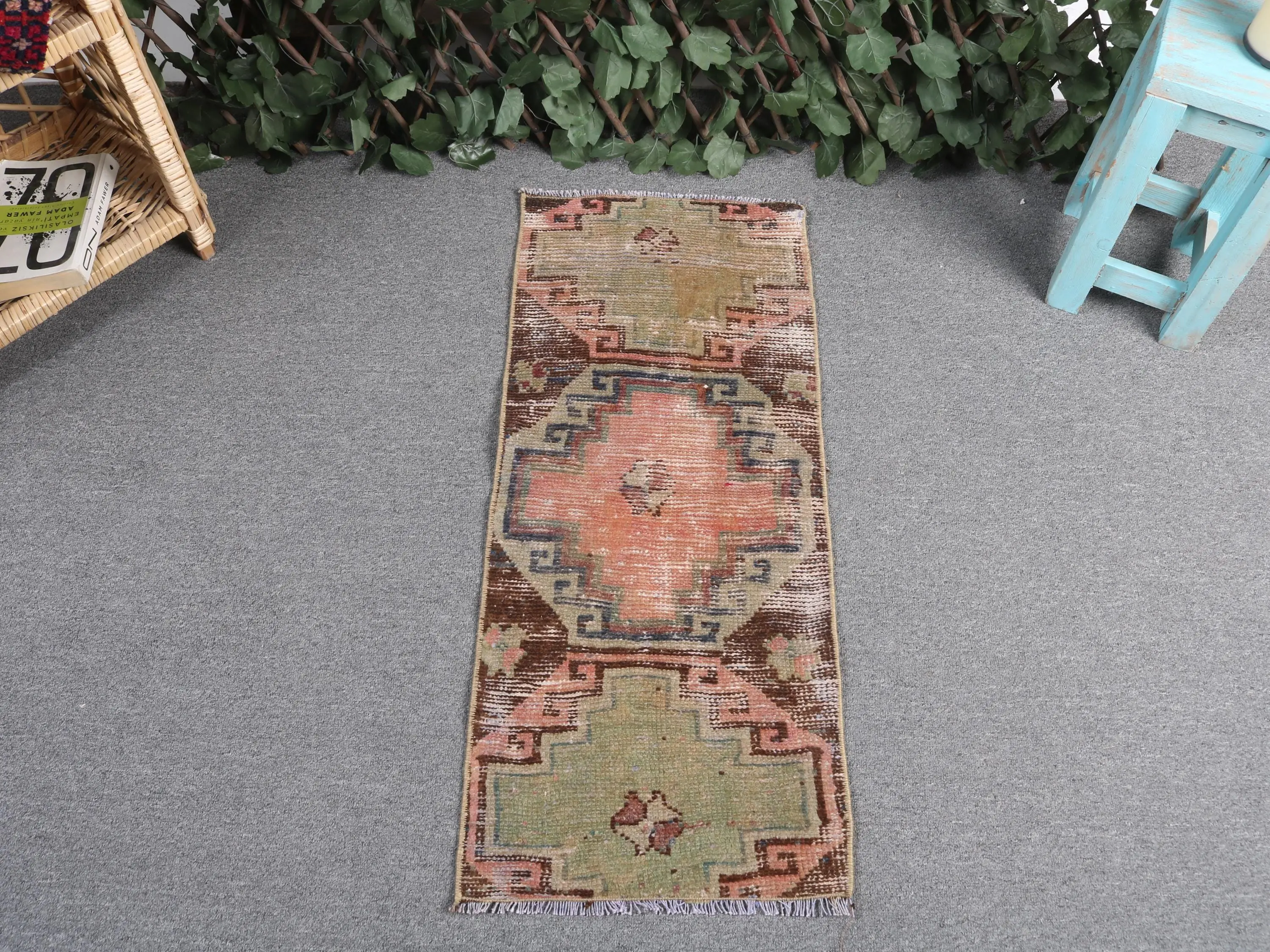 Turkish Vintage Small Rug 1.2x2.9 ft, Brown Camouflage Rug Wool - 1
