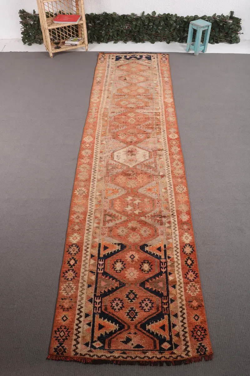 Vintage Herki Läuferteppich 2,9x12,1 ft (88x370 cm), türkischer orange gestreifter Wollteppich - 1