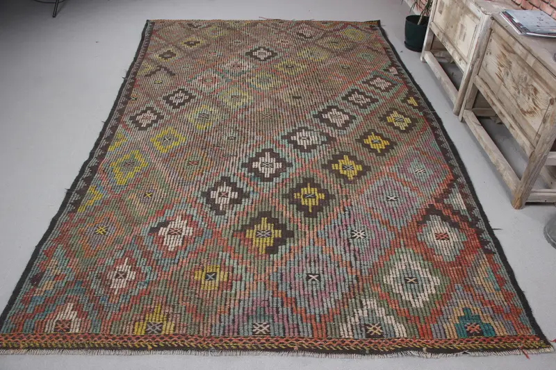 Green Animal Print Rug, 6.2x9.9 ft Elegant Decor