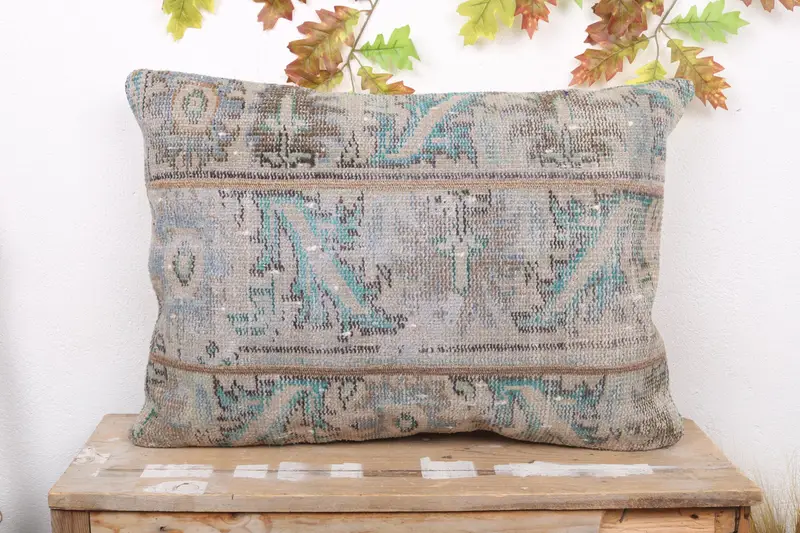 Besticktes Patchwork-Wurfkissen in Beige und Grün, handgefertigtes 20x28-Kissen