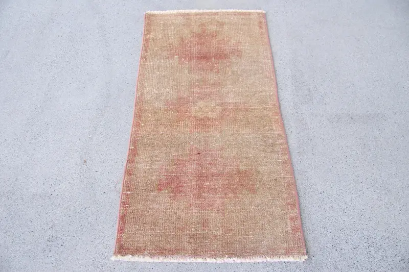 1.5x3 ft Beige Rug with Red Polka Dots, Perfect Accent