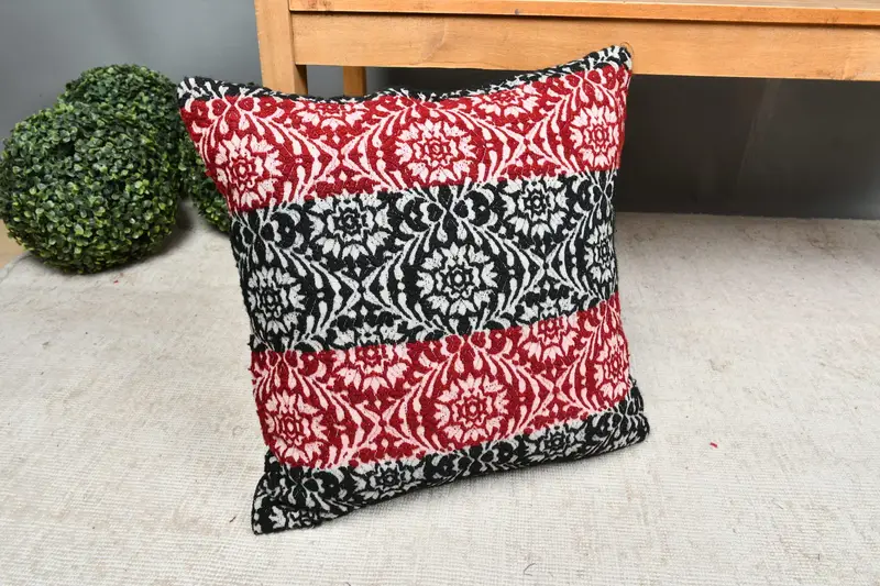 Kilim Pillow, Tribal Pillow Cover, 18x18 Red Pillow Sham, Meditation Cushion Cover, Cushion Case, Kilim Pillow Cover, Vintage Kilim Pillow - 7