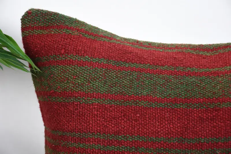 Gift Pillow, Christmas Pillow Sham, Pillow Sham, Home Decor Pillow, Interior Designer Pillow, Indoor Pillow, 20x20 Red Cushion, Accent Throw Pillow - 2