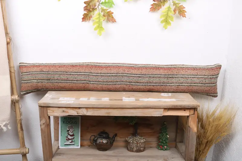 Handgefertigtes gestreiftes Kissen in Beige und Braun, Vintage-Rechteck-Wurfkissen