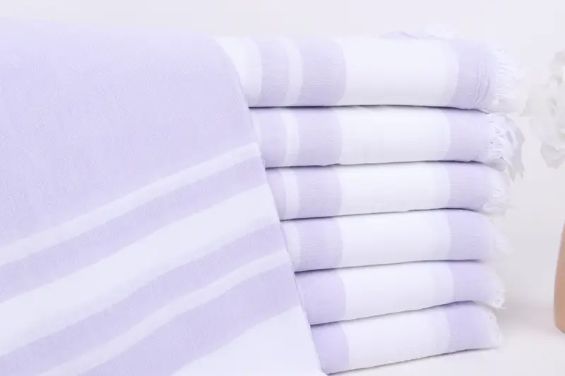 Personalisiertes lila Handtuch gestreift Bio 36x67 Zoll