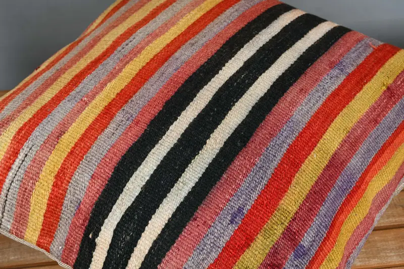Pattern Throw Cushion Cover, 24x24 Red Pillow Case, Kilim Pillow Cover, Ethnical Kilim Rug Pillow, Handmade Kilim Cushion, Pillow Sham - 3
