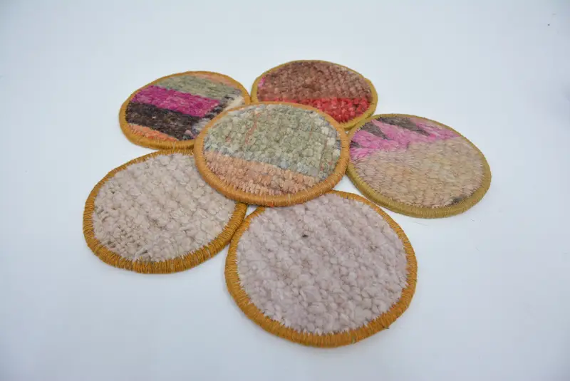 Posavasos redondo bohemio, posavasos antideslizante en rosa y blanco