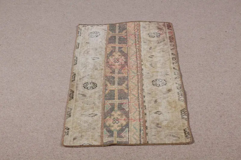 1,8x3,1 ft Beige & Brown Polka Dot Rug, Chic Decor