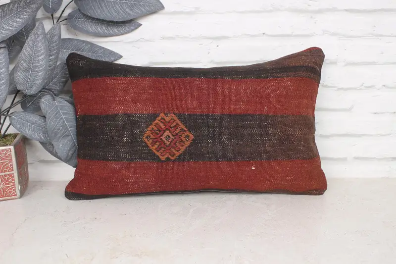 Kilim Pillow Cover, Vintage Kilim Throw Pillow, Southwestern Cushion, Home Decor Pillow, Pillow Sham, 12x20 Red Cushion Cover, Neutral Cushion Case - 1
