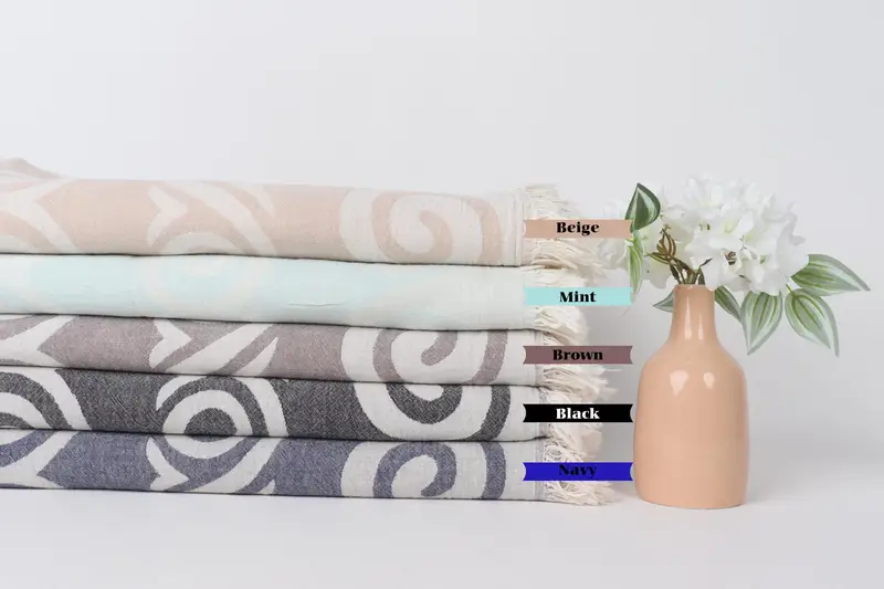 Best Friend Wedding Gift, Quick-Dry Beach Towel, Thin towel, Best Beach Towel, Gift For Bride, Bulk Order Towel, 70x36 Cotton Patterned Towel - 1
