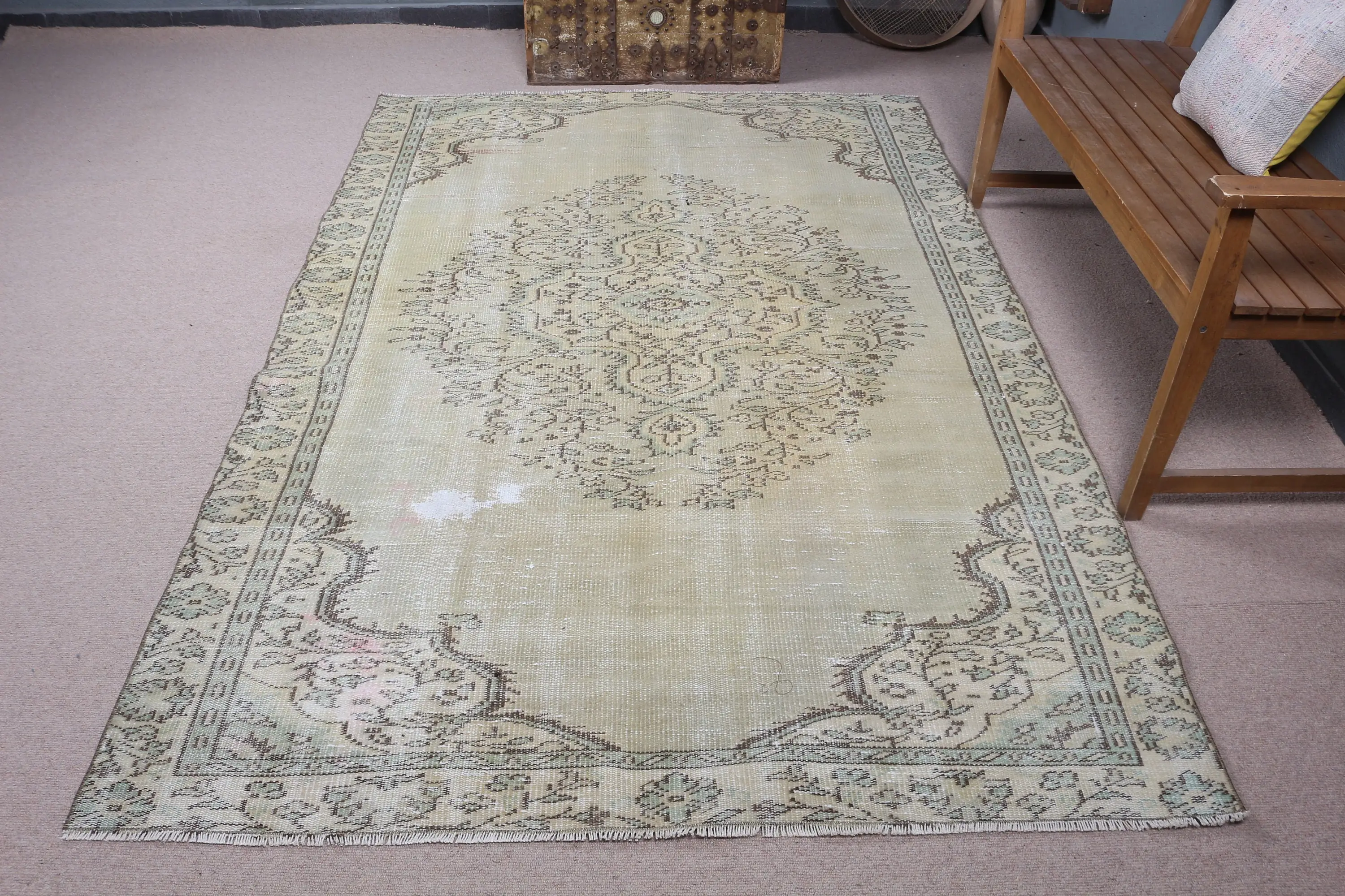 Vintage Türk Halısı 5.4x8.4 ft (165x255 cm), Yeşil Kahverengi Çiçekli Halı - 1