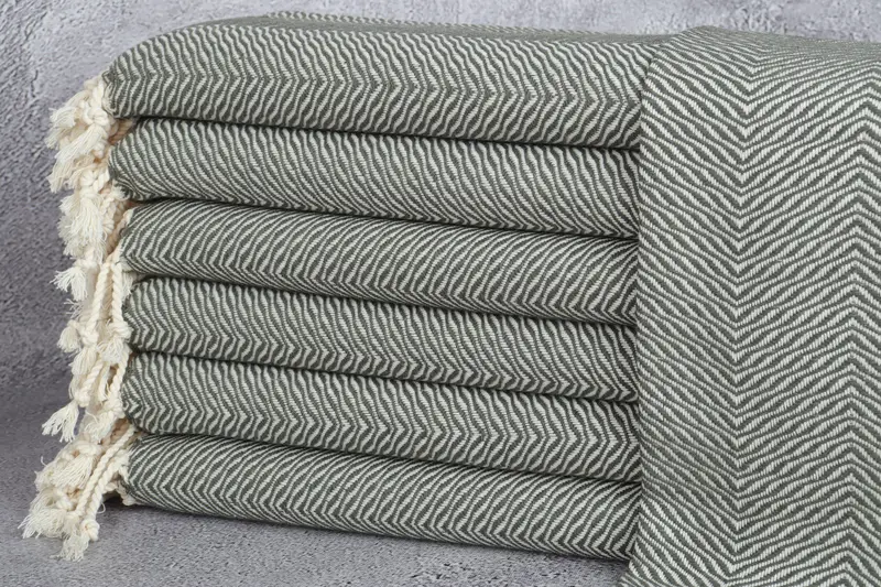 40x20 Cotton Chevron Towel, Summer Gift, Bachelorette Favor, Gift For The Home, Bathroom Towels, Bridesmaid Gifts, Personalized Hand Towel - 1