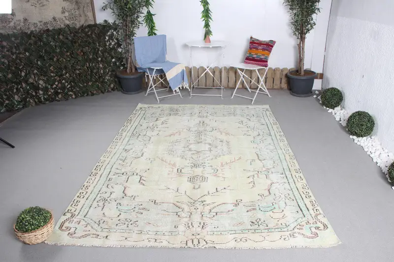 5.6x8.2 ft Large Vintage Rug, White Plants & trees Turkish Rug - 1