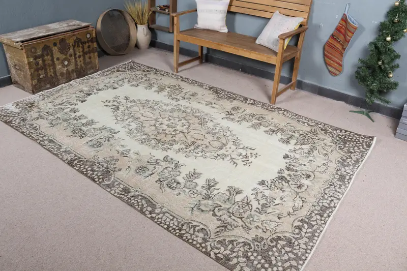 Eleganter beige Teppich, 5,6 x 9,1 Fuß, abstraktes Design