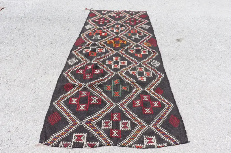 Zarif Güneybatı Halısı, 3,9x8,8 ft Siyah