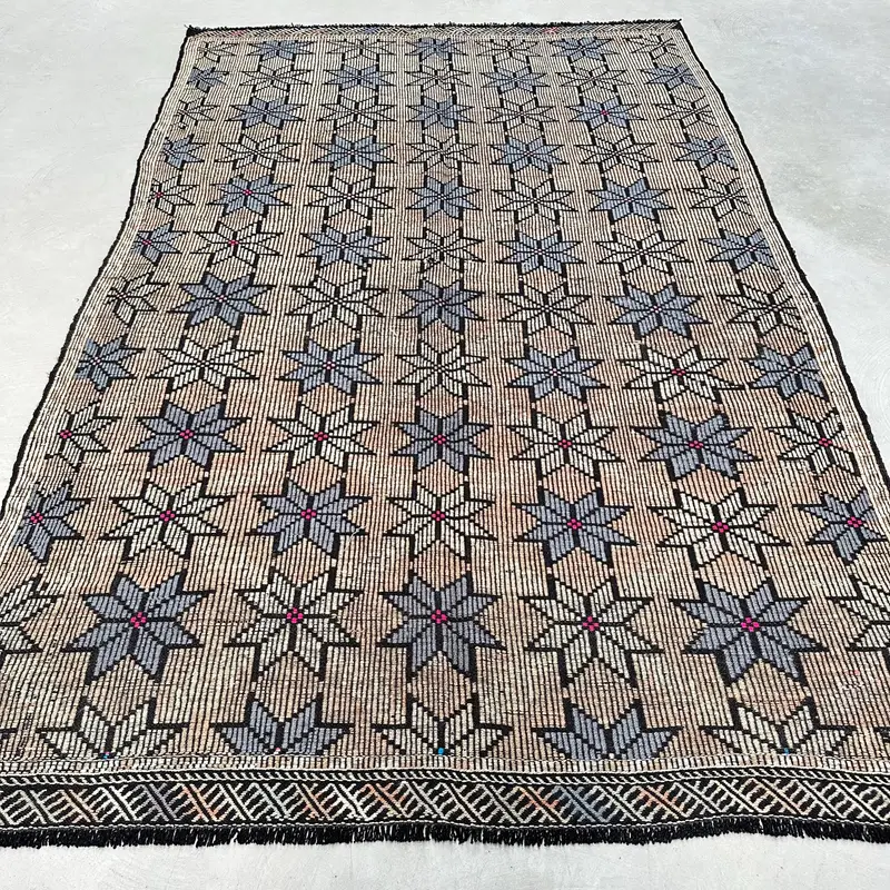 鮮やかなオレンジとパープルのラグ、5.9x9.1フィートのパッチワークデザイン