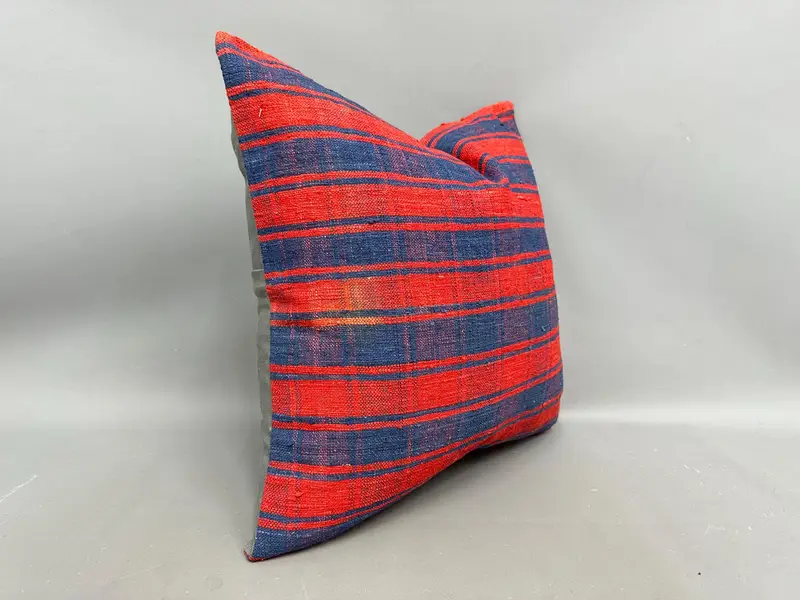 Throw Kilim Pillow, Ethnic Throw Pillow Cover, Ethnical Kilim Rug Pillow, Pillow Cover, Home Decor Pillow, 20x20 Red Cushion - 2