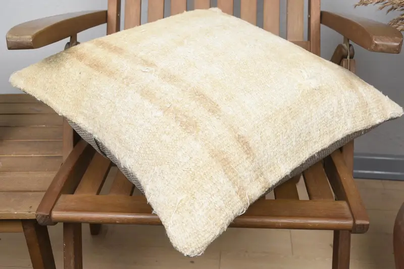 Vintage Kilim Throw Pillow, Interior Designer Pillow, 20x20 Beige Pillow, Pillow Sham, Vintage Kilim Pillow, Wool Kilim Pillow Cushion Case - 4