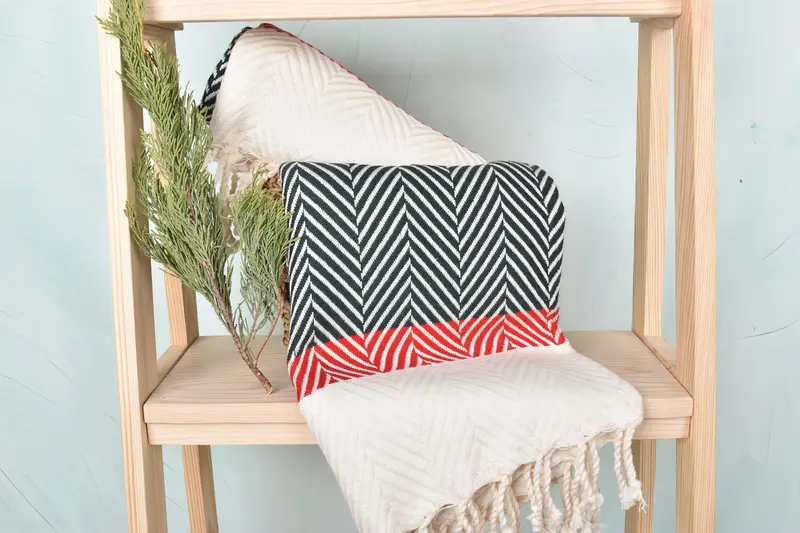 Gifts For Him, Lightweight towel, Gift For Mom, Fouta towel, Girl Trip Party Favor, Oversized Beach Towel, 84x38 Cotton Striped Towel, Gym Towel - 4