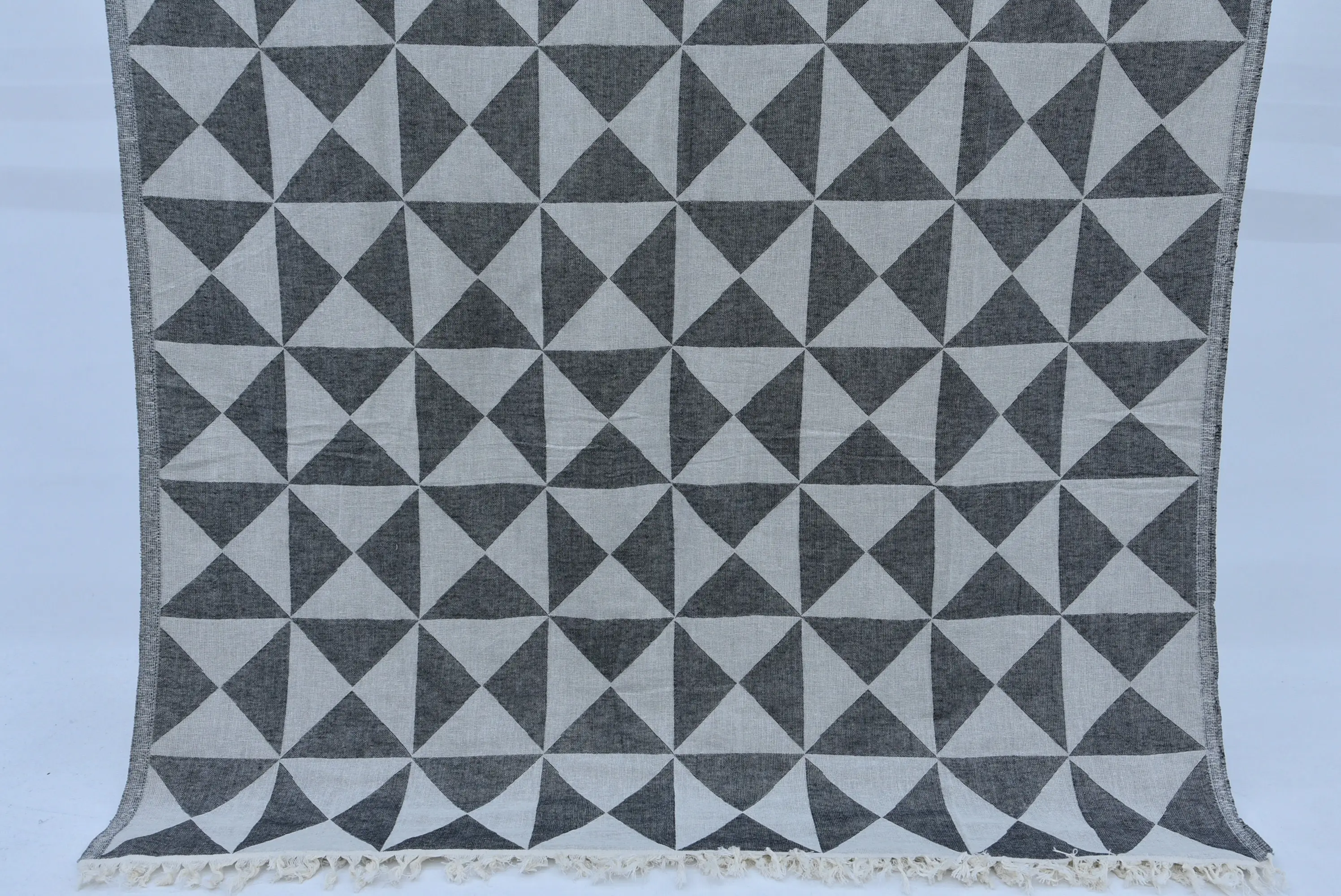 Small Black Patterned Bath Towel with Beige, 40x70 Inches - 1