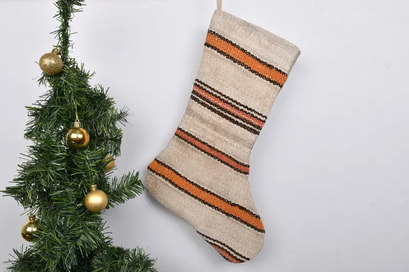 Patrón de adornos navideños, calcetín navideño de 7 pulgadas de ancho